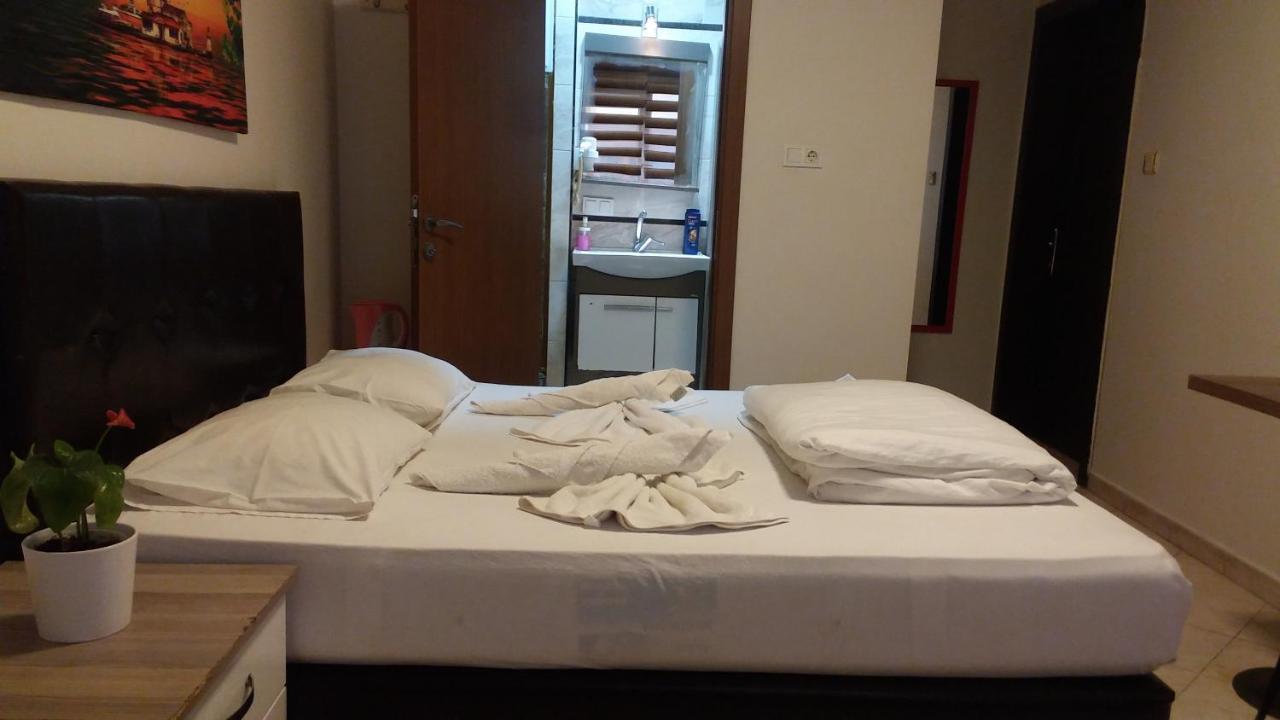 Hotel Kiwi Истанбул Екстериор снимка